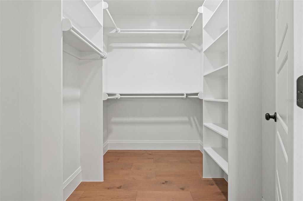 For Sale: $1,950,000 (5 beds, 4 baths, 3251 Square Feet)