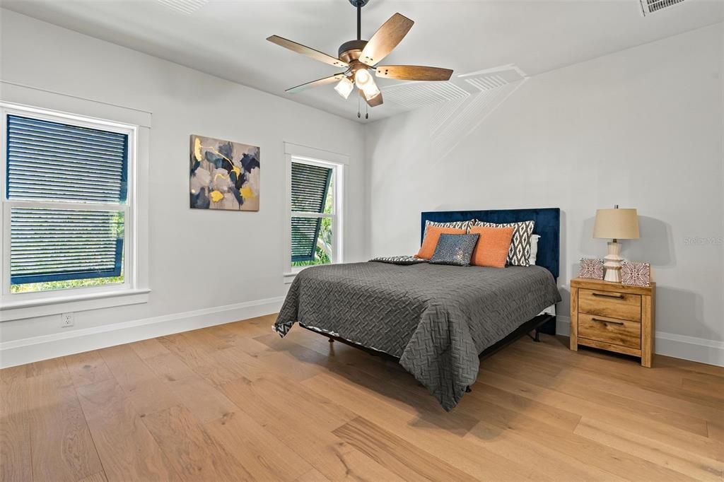 For Sale: $1,950,000 (5 beds, 4 baths, 3251 Square Feet)