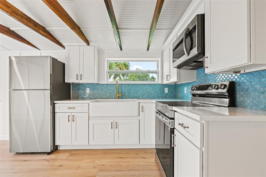 For Sale: $1,950,000 (5 beds, 4 baths, 3251 Square Feet)