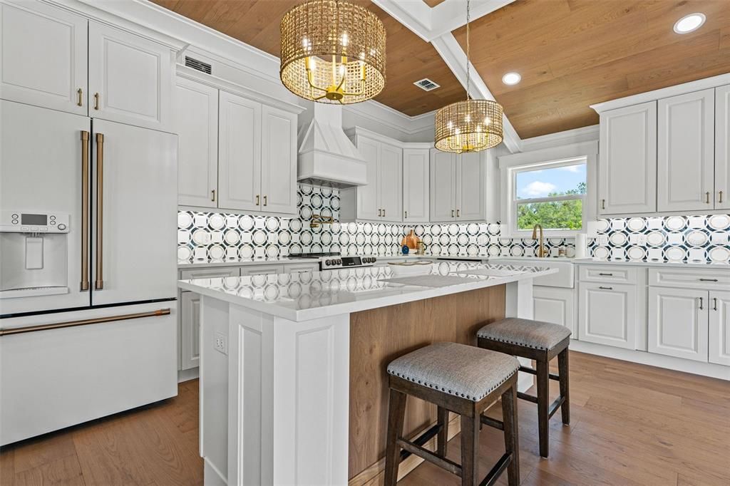 For Sale: $1,950,000 (5 beds, 4 baths, 3251 Square Feet)