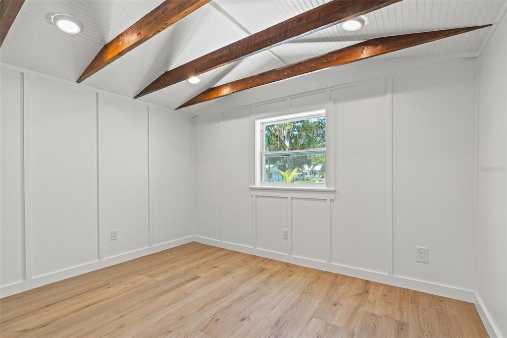 For Sale: $1,950,000 (5 beds, 4 baths, 3251 Square Feet)