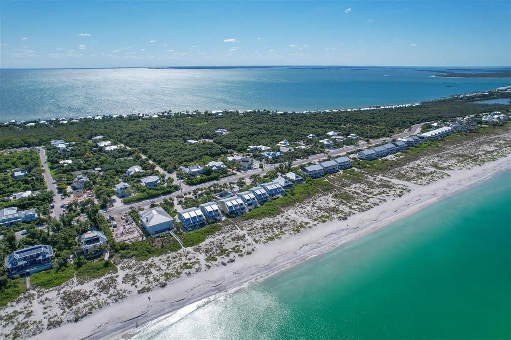 出租: $5,230 (3 贝兹, 2 浴室, 2064 平方英尺)