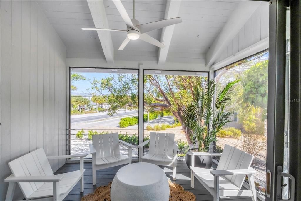 出租: $5,230 (3 贝兹, 2 浴室, 2064 平方英尺)