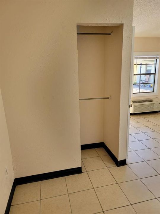 В аренду: $850 (1 спален, 1 ванн, 180 Квадратных фут)