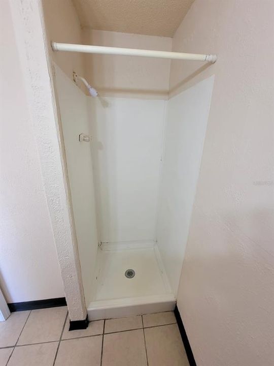 В аренду: $850 (1 спален, 1 ванн, 180 Квадратных фут)