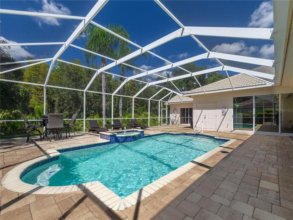 На продажу: $924,900 (5 спален, 3 ванн, 3501 Квадратных фут)