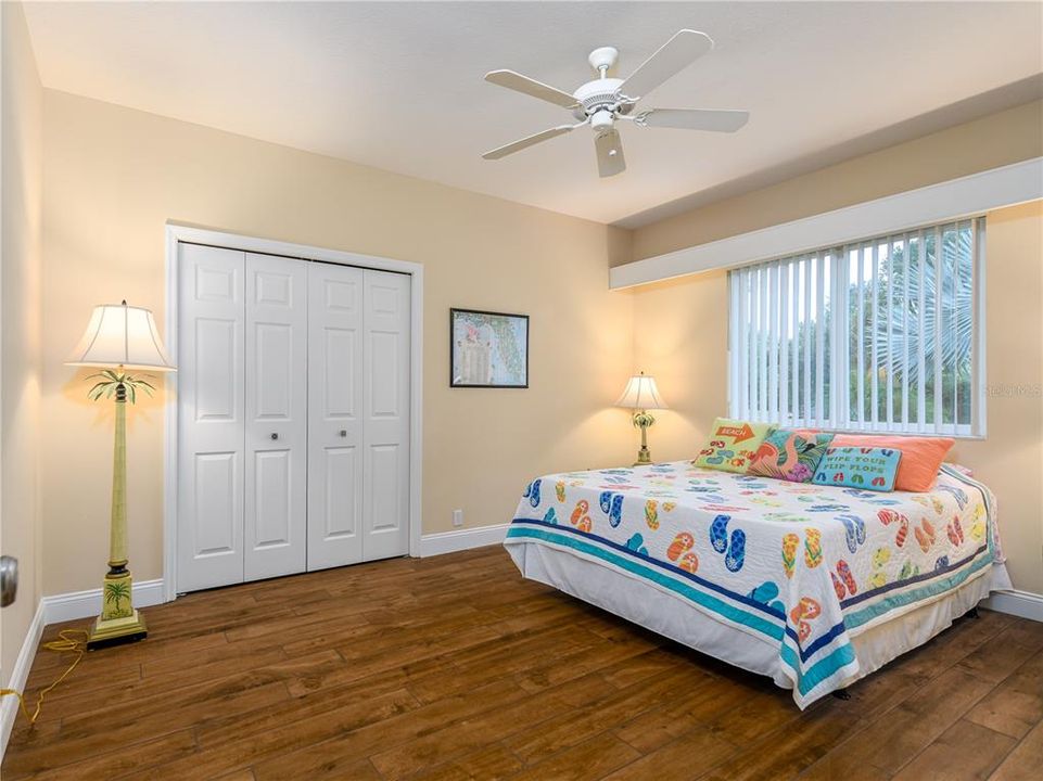 На продажу: $924,900 (5 спален, 3 ванн, 3501 Квадратных фут)