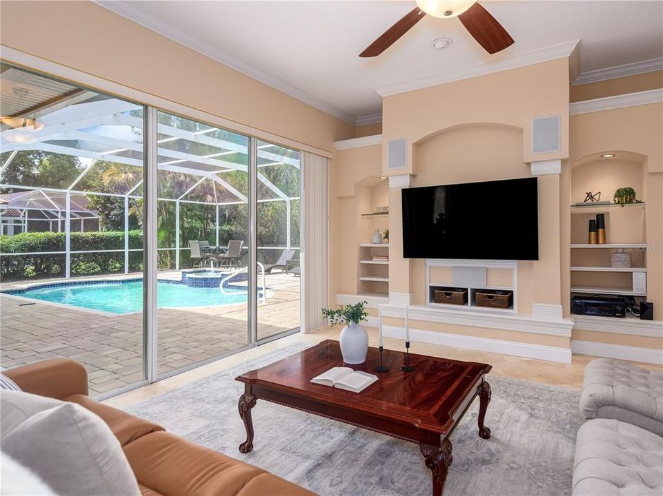 На продажу: $924,900 (5 спален, 3 ванн, 3501 Квадратных фут)