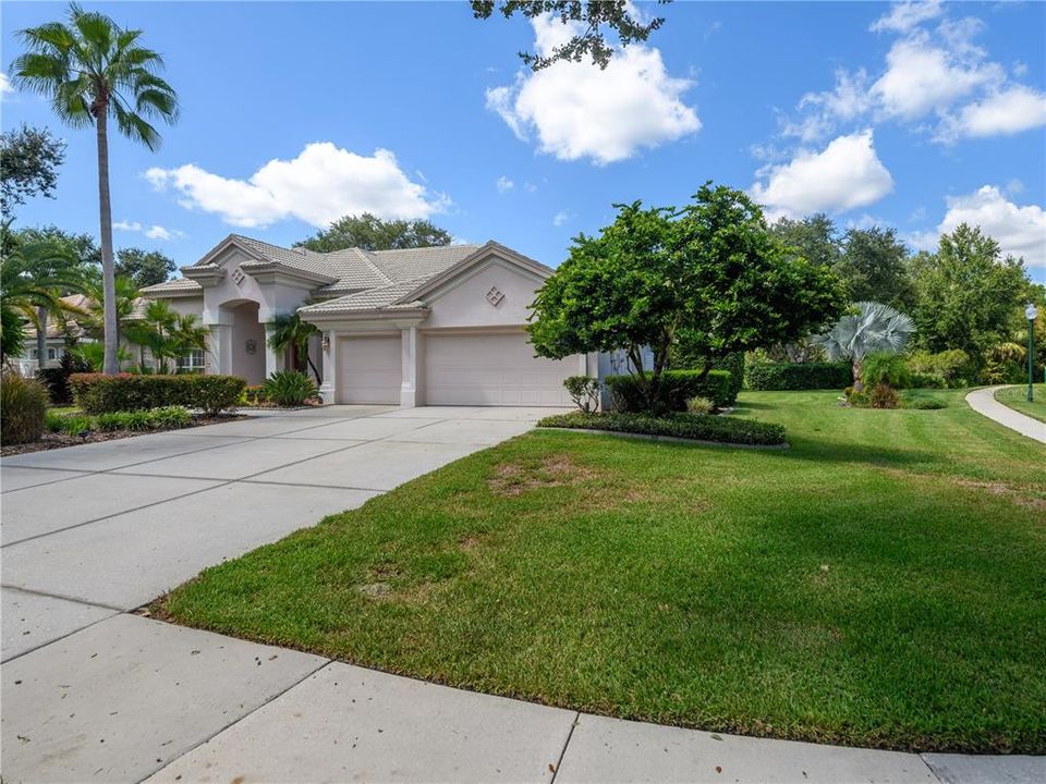 На продажу: $924,900 (5 спален, 3 ванн, 3501 Квадратных фут)