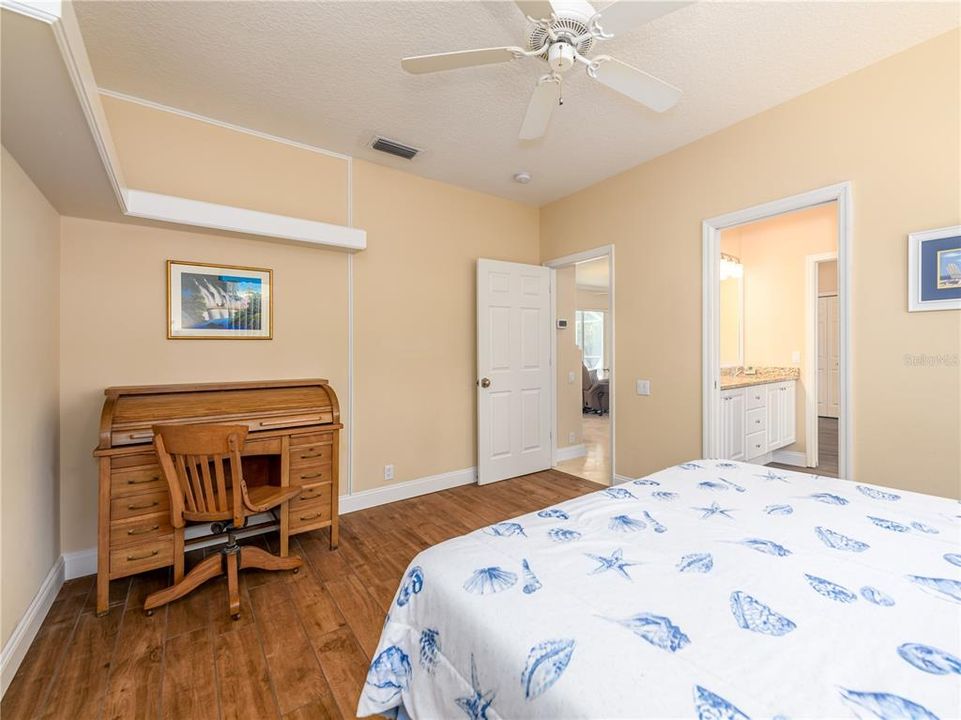 На продажу: $924,900 (5 спален, 3 ванн, 3501 Квадратных фут)