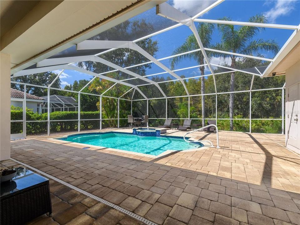 На продажу: $924,900 (5 спален, 3 ванн, 3501 Квадратных фут)