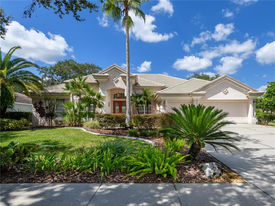 На продажу: $924,900 (5 спален, 3 ванн, 3501 Квадратных фут)