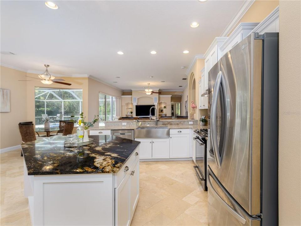 На продажу: $924,900 (5 спален, 3 ванн, 3501 Квадратных фут)