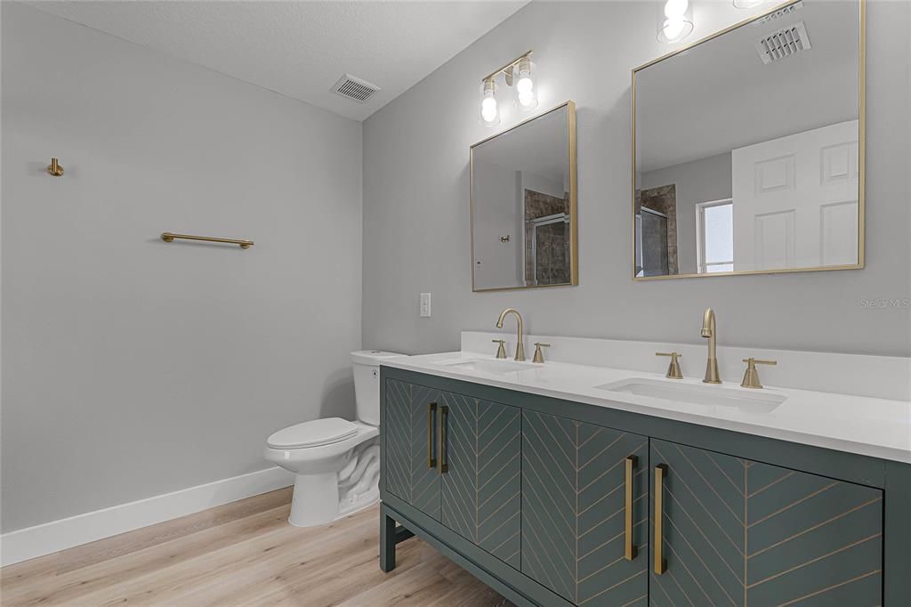 En Renta: $2,850 (4 camas, 2 baños, 1899 Pies cuadrados)