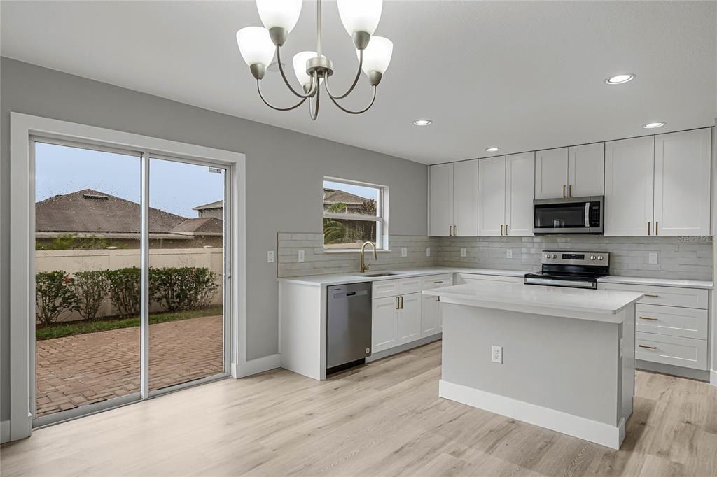 En Renta: $2,850 (4 camas, 2 baños, 1899 Pies cuadrados)