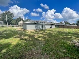 Activo con contrato: $1,500 (3 camas, 2 baños, 1173 Pies cuadrados)