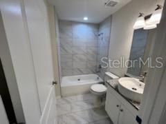 Activo con contrato: $1,500 (3 camas, 2 baños, 1173 Pies cuadrados)