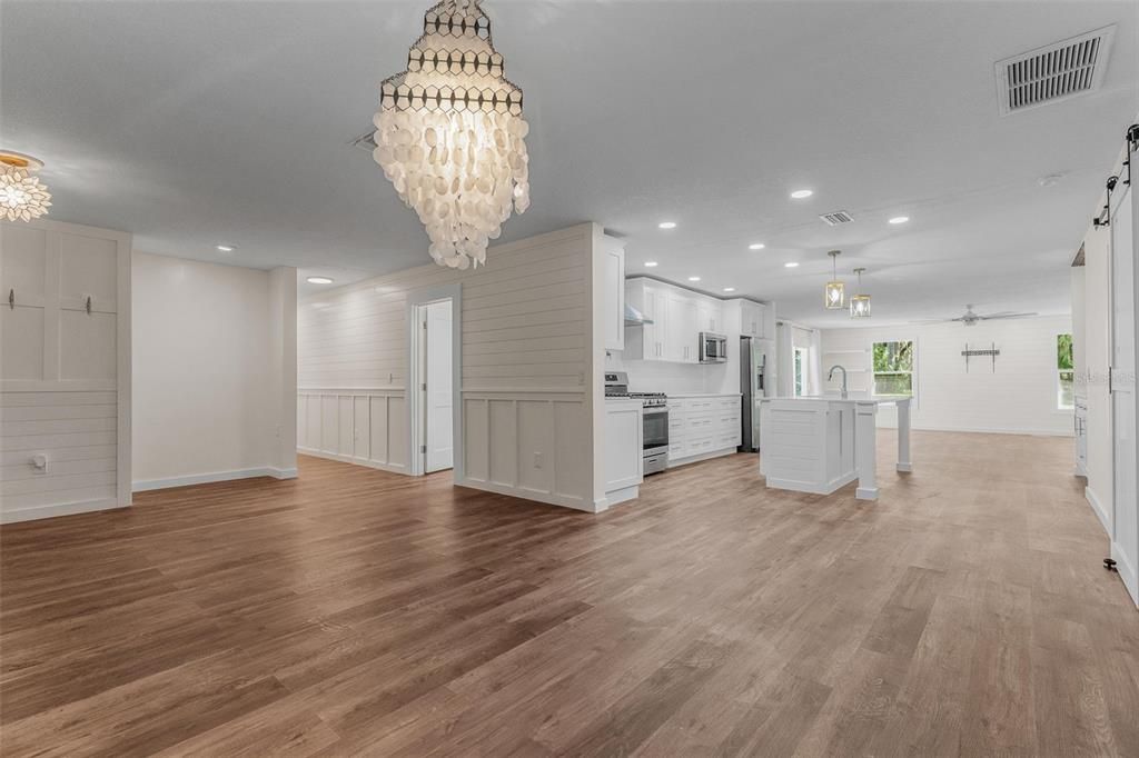 На продажу: $483,000 (4 спален, 3 ванн, 2491 Квадратных фут)