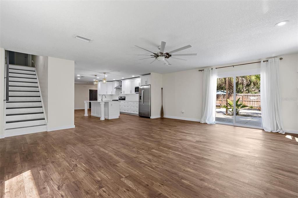 На продажу: $483,000 (4 спален, 3 ванн, 2491 Квадратных фут)