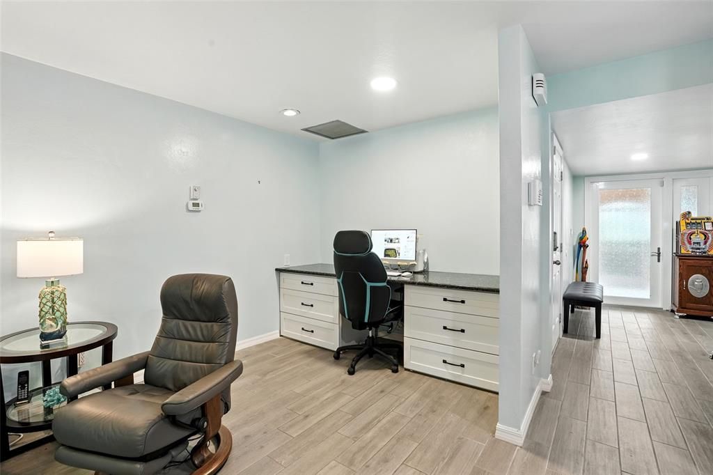 На продажу: $635,000 (3 спален, 2 ванн, 1837 Квадратных фут)