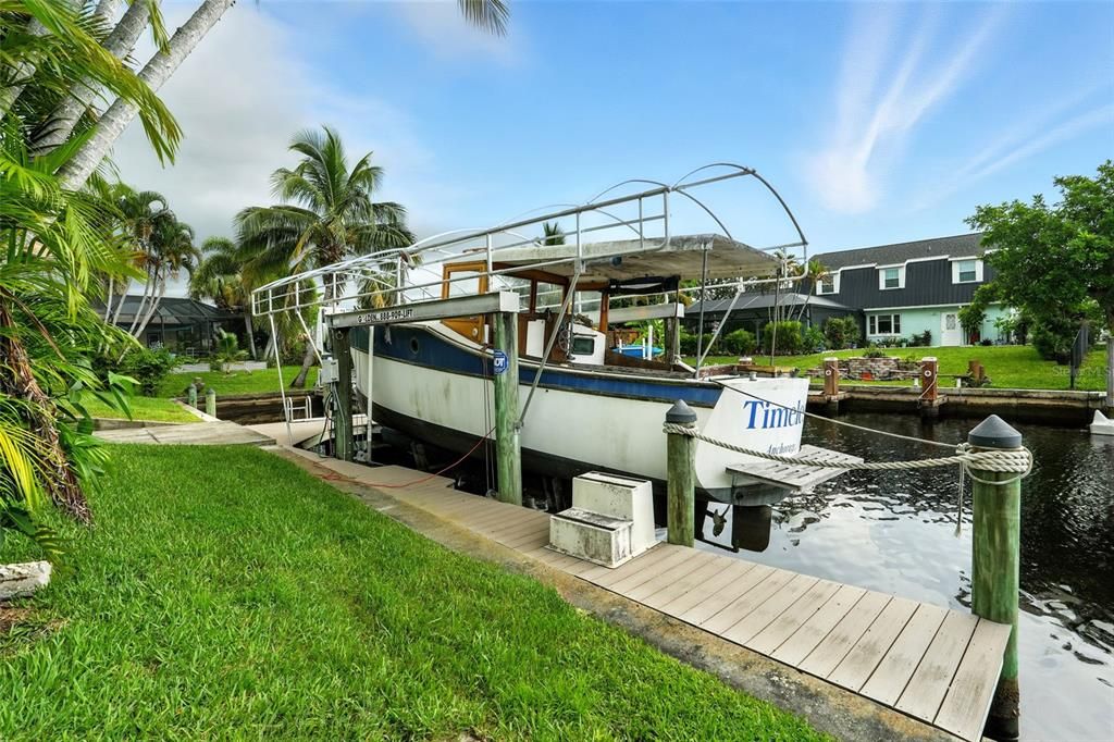 На продажу: $635,000 (3 спален, 2 ванн, 1837 Квадратных фут)