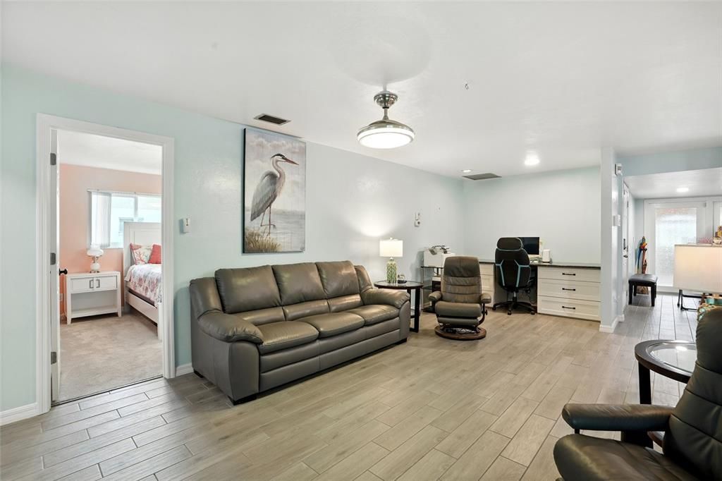 На продажу: $635,000 (3 спален, 2 ванн, 1837 Квадратных фут)