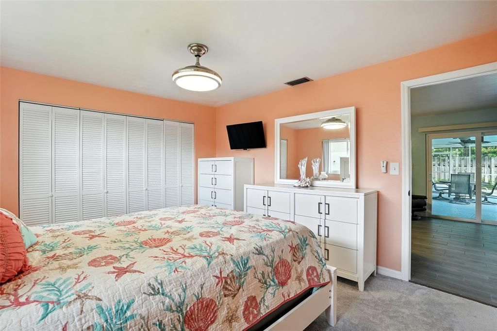 На продажу: $635,000 (3 спален, 2 ванн, 1837 Квадратных фут)