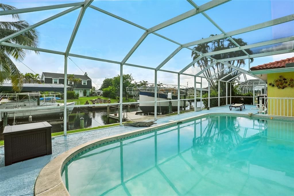 На продажу: $635,000 (3 спален, 2 ванн, 1837 Квадратных фут)