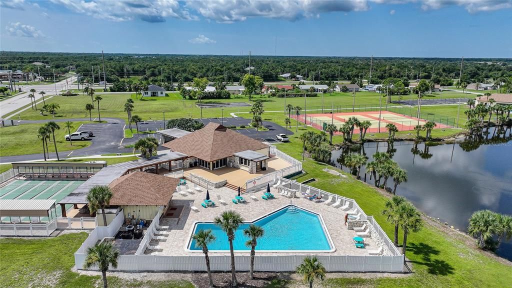 Под контрактом: $230,000 (3 спален, 2 ванн, 1573 Квадратных фут)