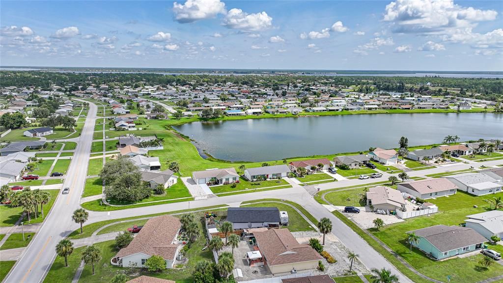 Под контрактом: $230,000 (3 спален, 2 ванн, 1573 Квадратных фут)