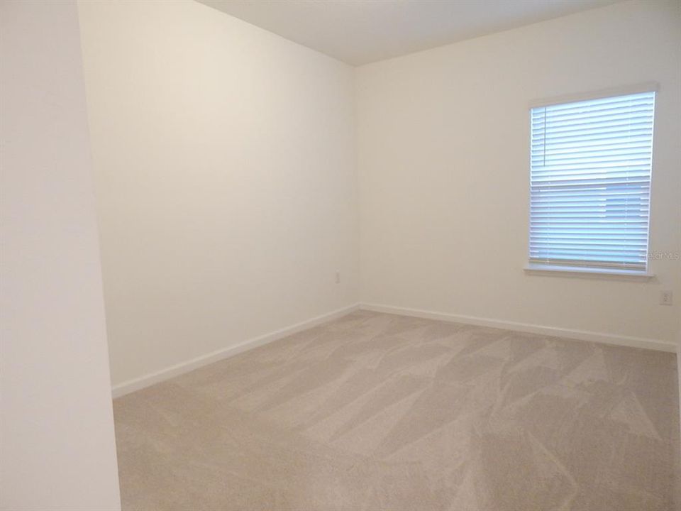 Под контрактом: $1,850 (3 спален, 2 ванн, 2141 Квадратных фут)