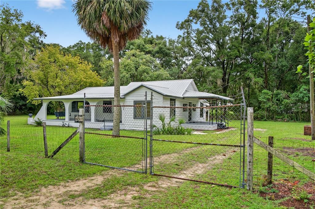 En Venta: $180,000 (2 camas, 1 baños, 1394 Pies cuadrados)