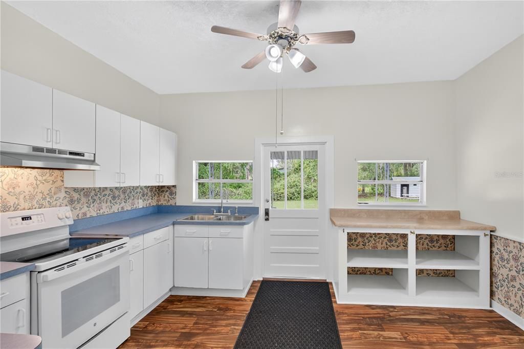 En Venta: $180,000 (2 camas, 1 baños, 1394 Pies cuadrados)