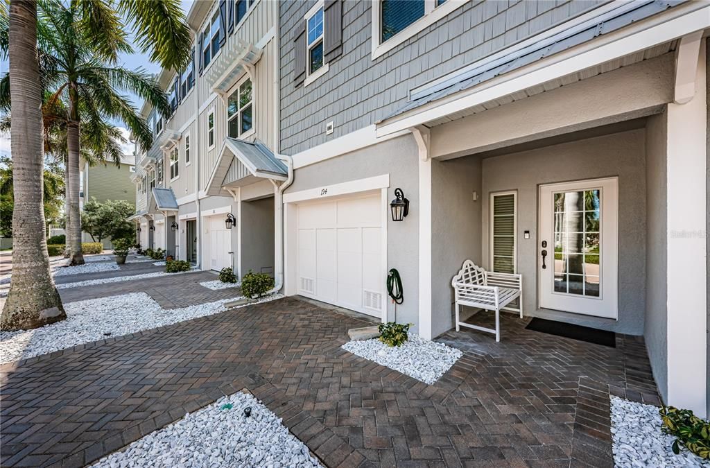 En Venta: $1,250,000 (4 camas, 3 baños, 1935 Pies cuadrados)