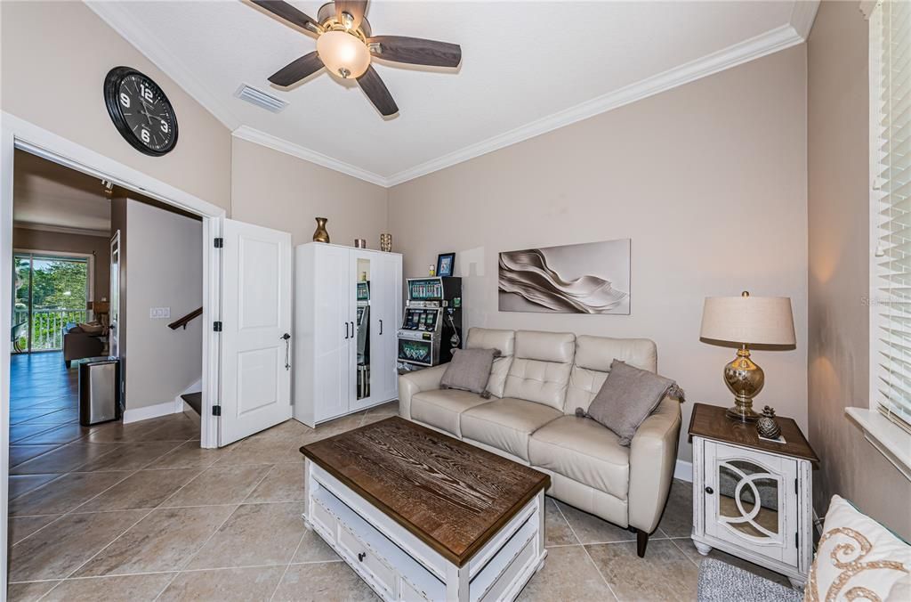 En Venta: $1,250,000 (4 camas, 3 baños, 1935 Pies cuadrados)