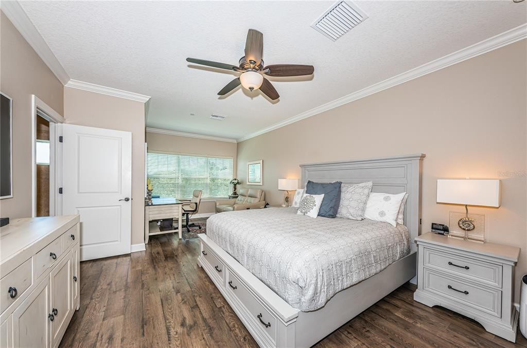 En Venta: $1,250,000 (4 camas, 3 baños, 1935 Pies cuadrados)