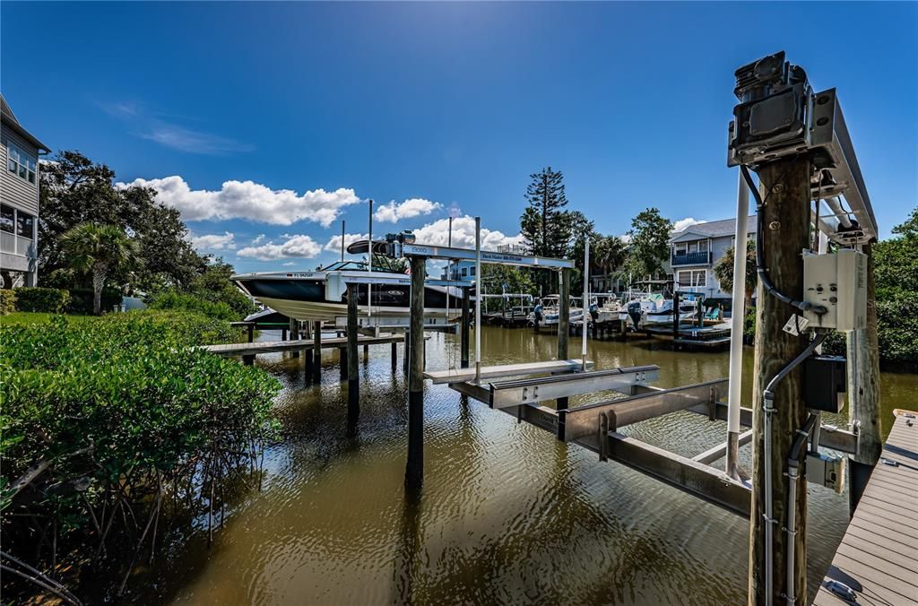 En Venta: $1,250,000 (4 camas, 3 baños, 1935 Pies cuadrados)