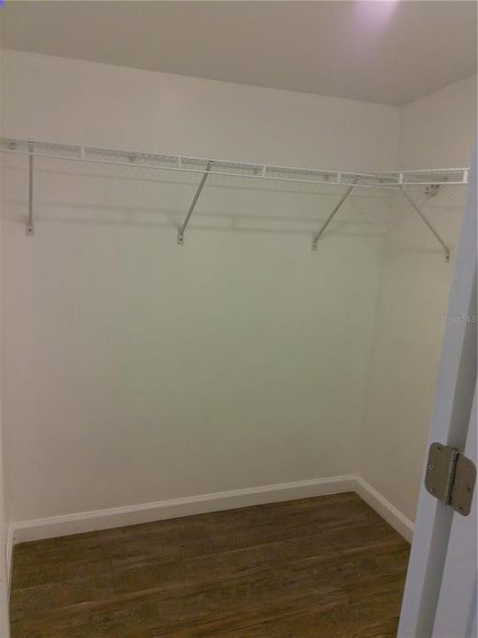 Active With Contract: $289,000 (2 beds, 2 baths, 885 Square Feet)