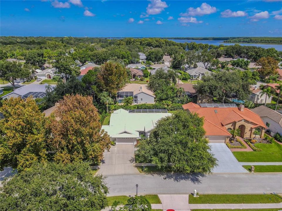 Activo con contrato: $650,000 (3 camas, 2 baños, 2244 Pies cuadrados)