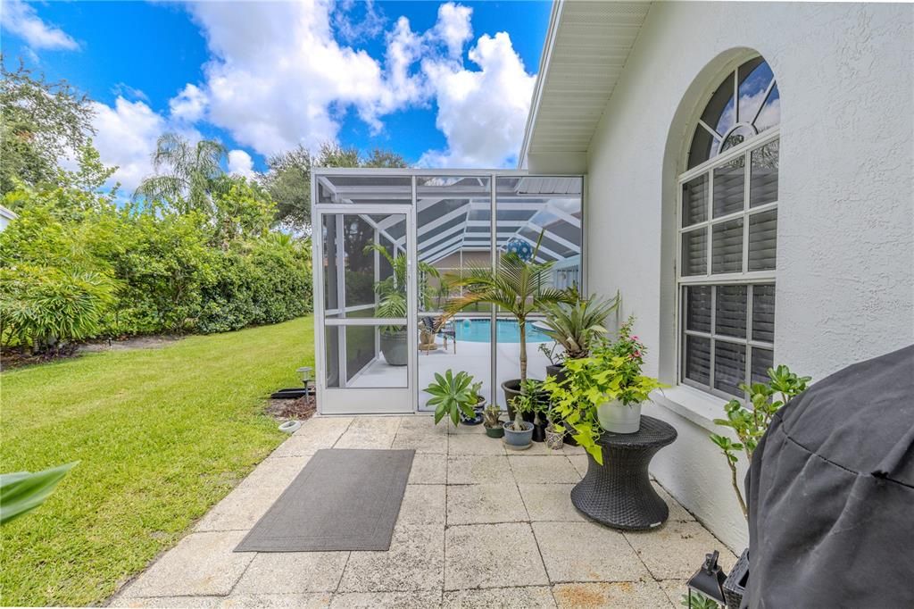 Activo con contrato: $650,000 (3 camas, 2 baños, 2244 Pies cuadrados)