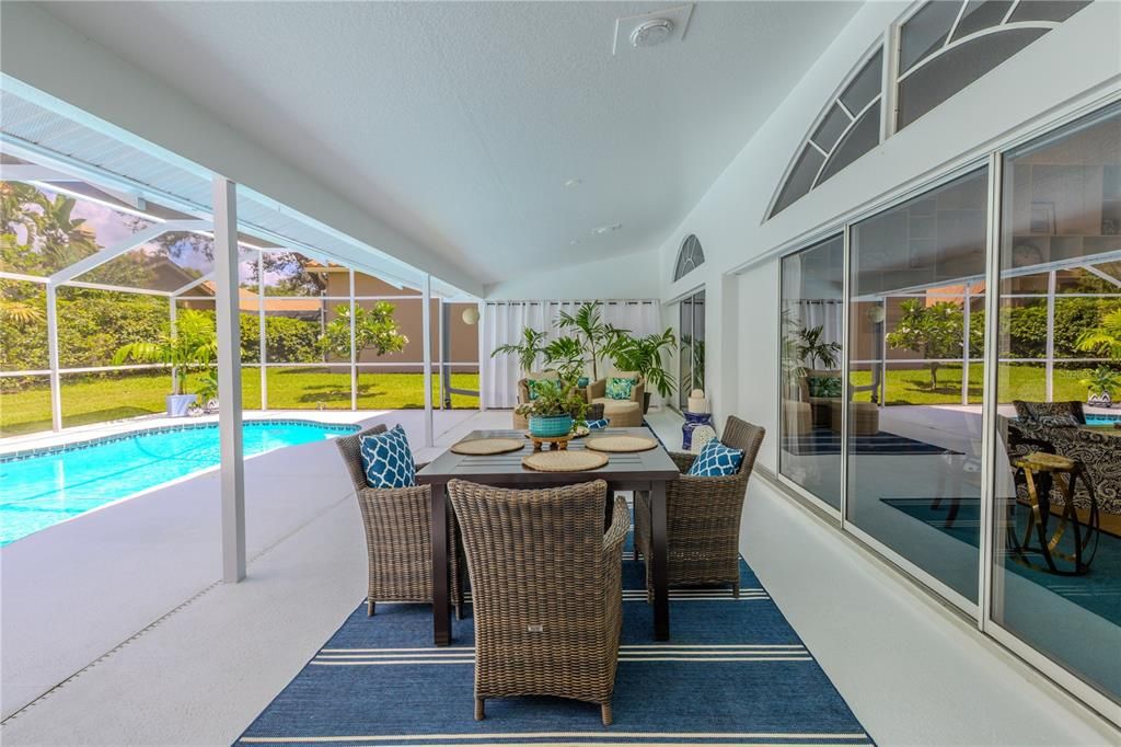 Activo con contrato: $650,000 (3 camas, 2 baños, 2244 Pies cuadrados)