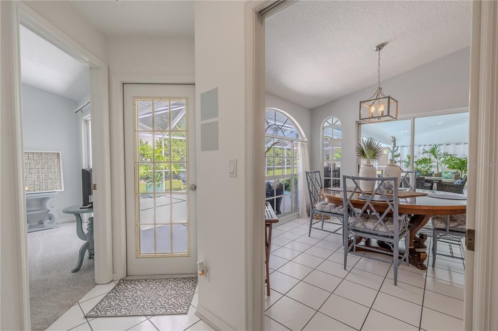 Activo con contrato: $650,000 (3 camas, 2 baños, 2244 Pies cuadrados)