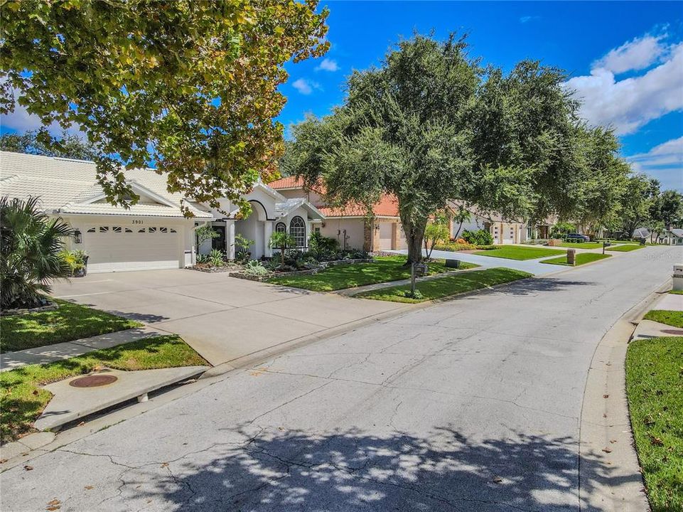 Activo con contrato: $650,000 (3 camas, 2 baños, 2244 Pies cuadrados)