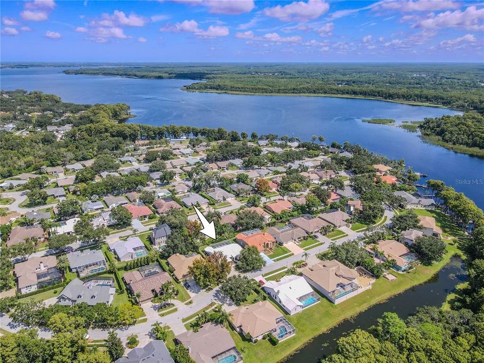 Activo con contrato: $650,000 (3 camas, 2 baños, 2244 Pies cuadrados)