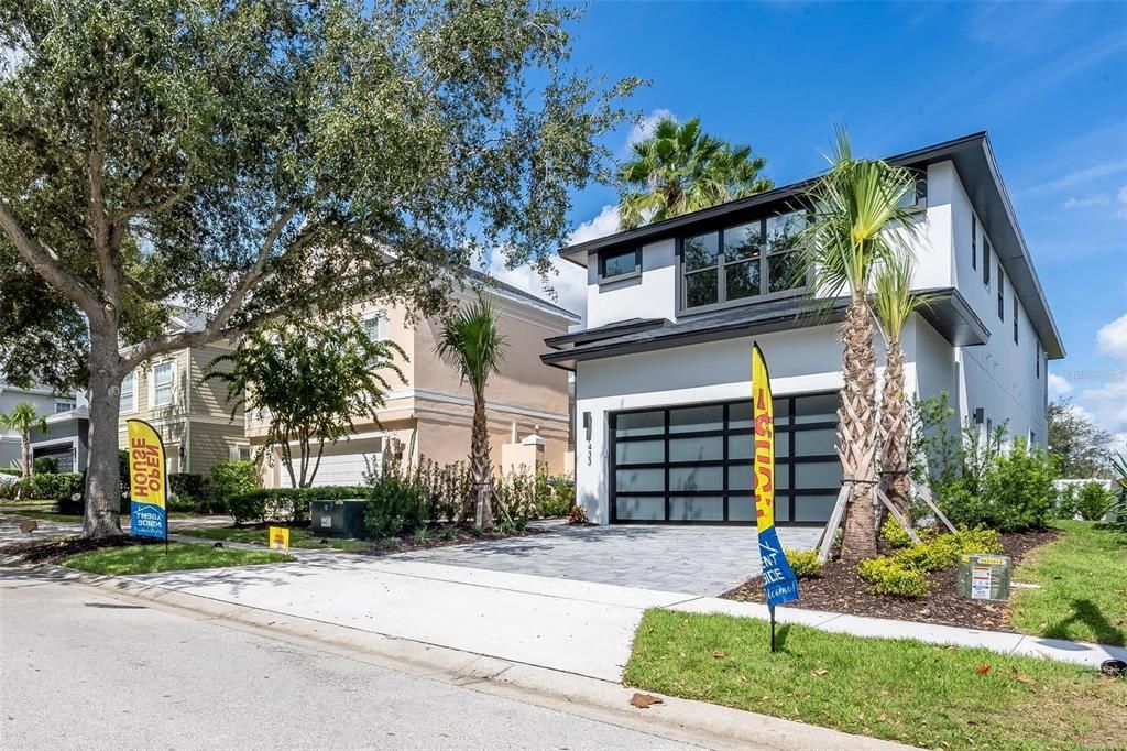 For Sale: $1,475,000 (6 beds, 6 baths, 3574 Square Feet)