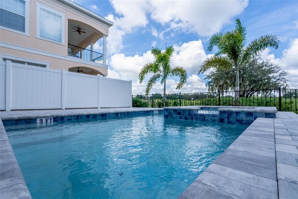 For Sale: $1,475,000 (6 beds, 6 baths, 3574 Square Feet)