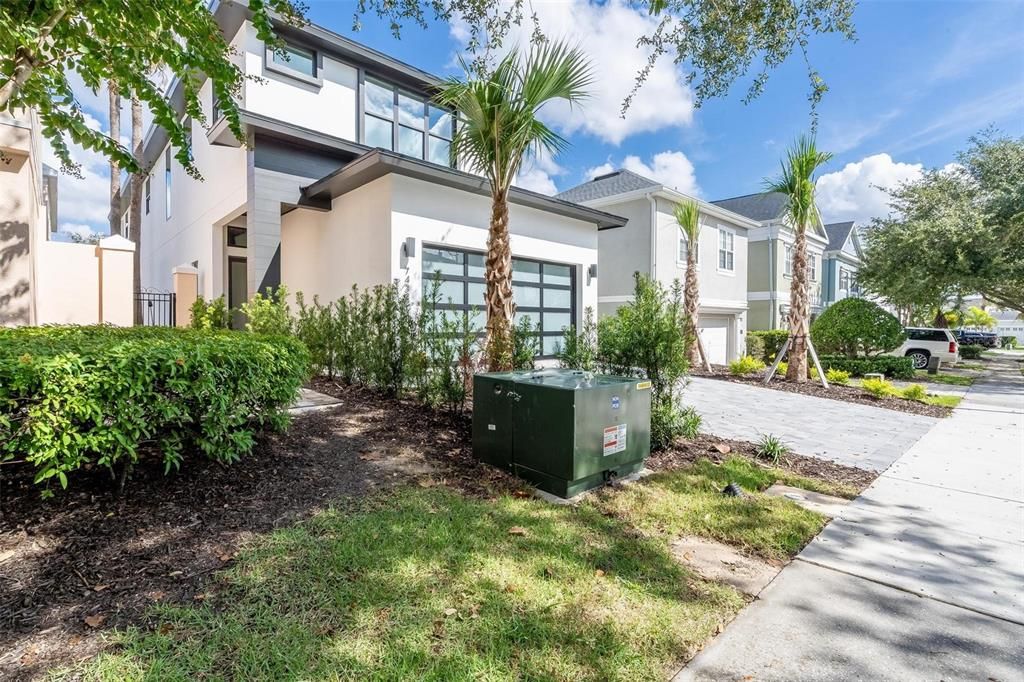 For Sale: $1,475,000 (6 beds, 6 baths, 3574 Square Feet)