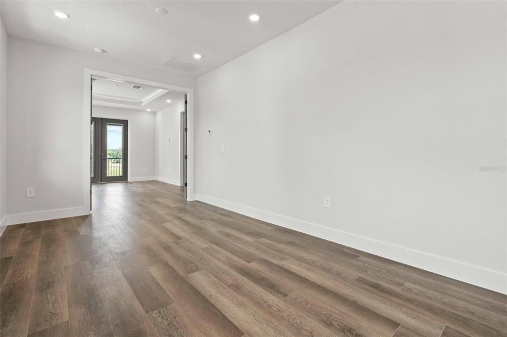 For Sale: $1,475,000 (6 beds, 6 baths, 3574 Square Feet)