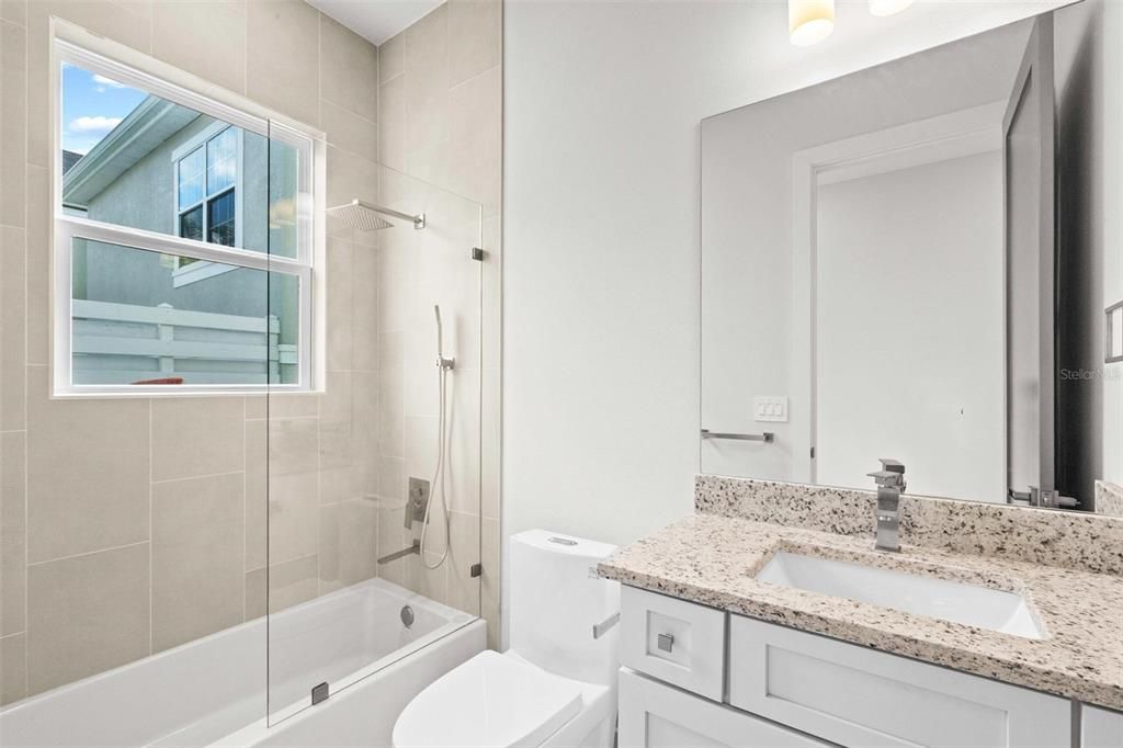 For Sale: $1,475,000 (6 beds, 6 baths, 3574 Square Feet)