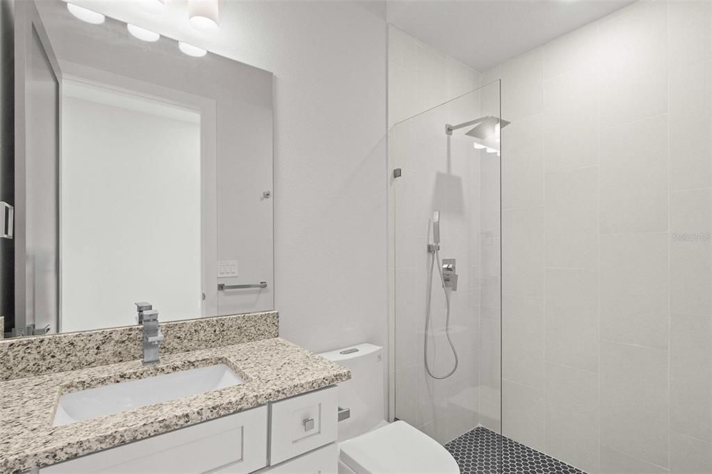 For Sale: $1,475,000 (6 beds, 6 baths, 3574 Square Feet)